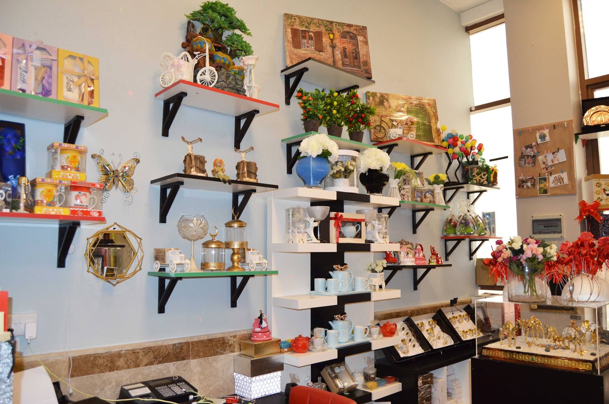 أسواق التحف